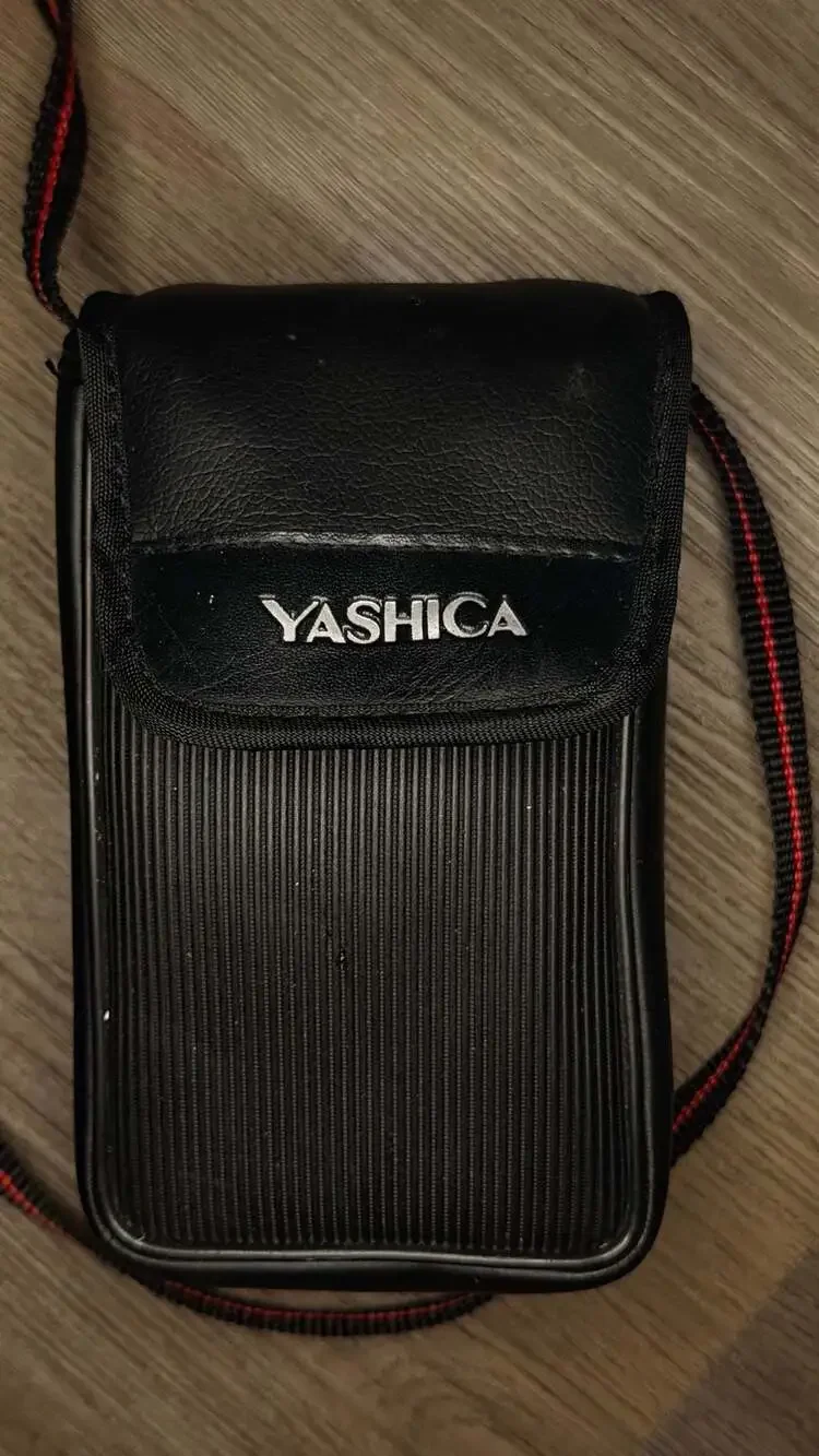 Yashica Zoomtec QD 35mm Point and Shoot Film Camera with 35-70mm Lens